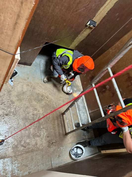 CITY & GUILDS 6160 03 LEVEL 3 AWARD IN WORKING IN HIGH RISK CONFINED SPACES
